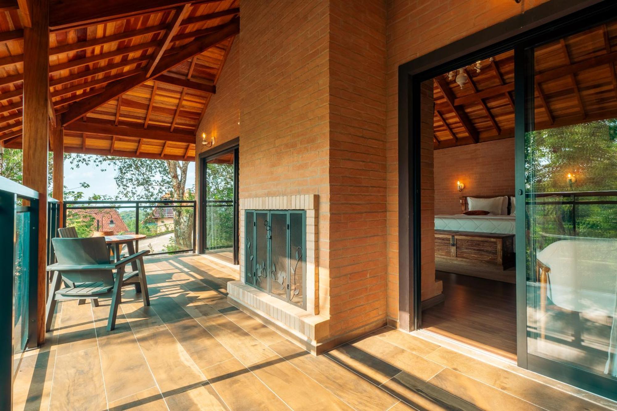 Cerejeiras Inn